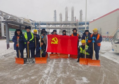 陕煤集团榆林化学宇高新材料公司巧用“三把钥匙”解锁高质量发展“密码”