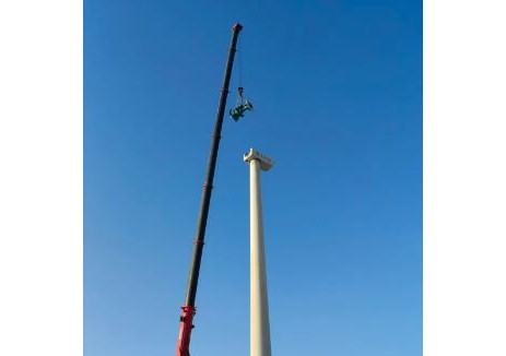 风电新疆区域公司托里风场圆满完成B9风机齿轮箱吊装工作