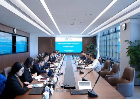 罗必雄与生态环境部对外合作与交流中心党委书记、主任李永红会谈