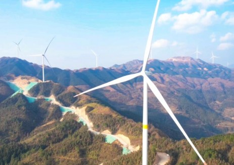 贵州黎平100兆瓦风电项目全部吊装完成