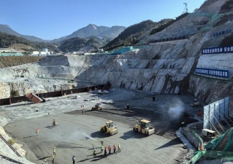 广东惠州中洞抽蓄电站下水库碾压混凝土重力坝单月浇筑创新高