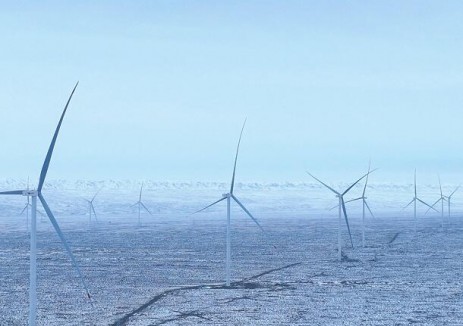 国家能源集团国神公司新疆“十大风区”项目首批风电机组并网