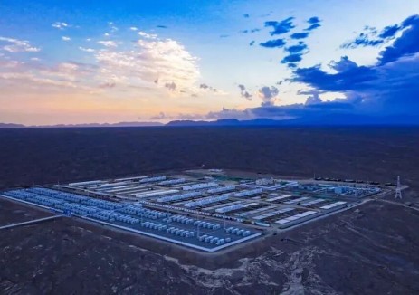 含250MW/1GWh全钒液流电池！新华乌什50万千瓦/200万千瓦时构网型混合储能项目一次调频试验顺利完成