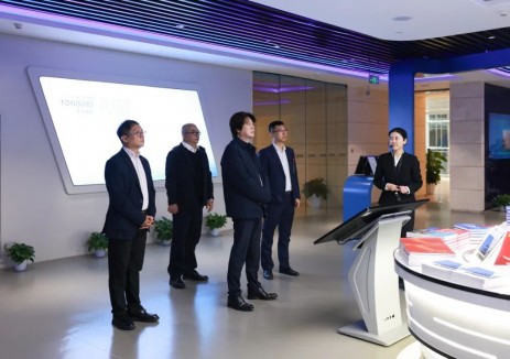 天一华宇（中国）航天科技集团总经理刘洺宇一行到访通威