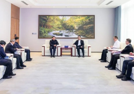 山东电建三公司赵启明与陕西煤业化工集团有限责任公司党委书记、董事长张文琪举行会谈