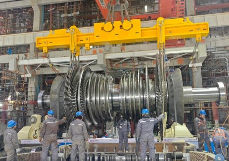 安徽六安电厂项目1号机组汽轮机扣盖完成