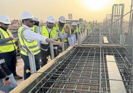 沙特阿菲夫2光伏电站升压站主体结构首次浇筑完成