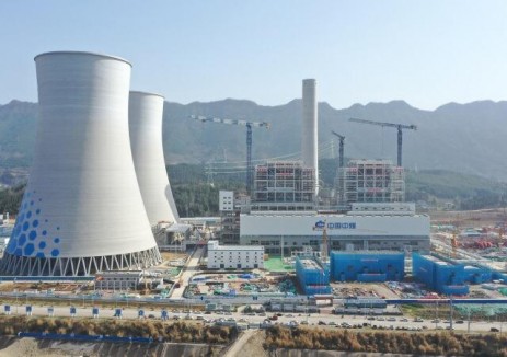 中国能建西南院总承包的中煤广元项目1号汽轮机扣盖圆满完成