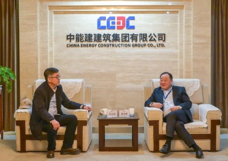 中能建建筑集团董俊顺罗耕能与国电电力大同湖东发电有限公司副总经理王文博座谈