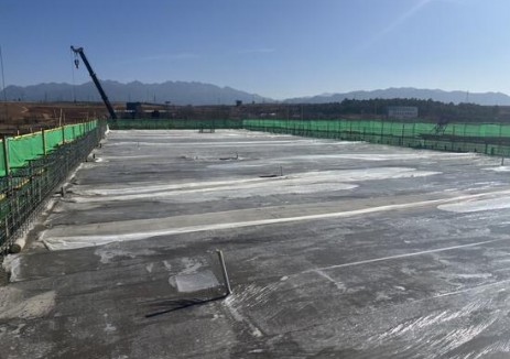 上海电建送变电公司珑腾凉山项目主体结构封顶