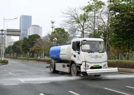 广西南宁建宁水务集团：新能源环卫车正式“上岗” 绿色智能装备助力城市治理现代化