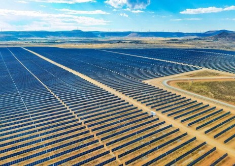 正式投運(yùn)！南非莫伊240MW<em>光伏EPC</em>總承包項(xiàng)目