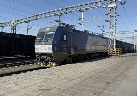 紅淖鐵路運量再創(chuàng)新高  單日發(fā)運突破33列