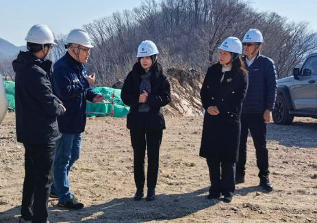 <em>三峽能源</em>主要領導赴遼寧鞍山岫巖項目調(diào)研