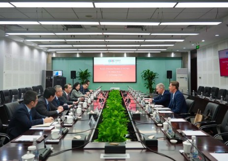 推動重點項目履約！喬旭斌會見NE<em>意大利</em>公司總經(jīng)理馬克·佩里尼