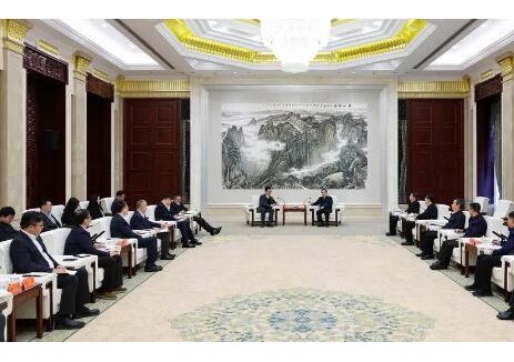 瞄準西南市場，深化戰略合作，上海電氣與貴州省共商能源轉型和產業升級