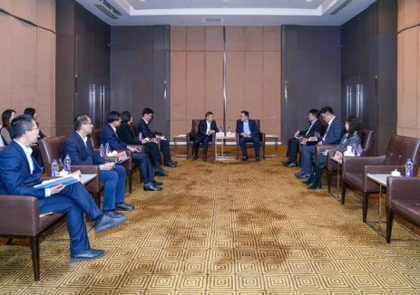 羅必雄與遠景科技集團董事長張雷會談