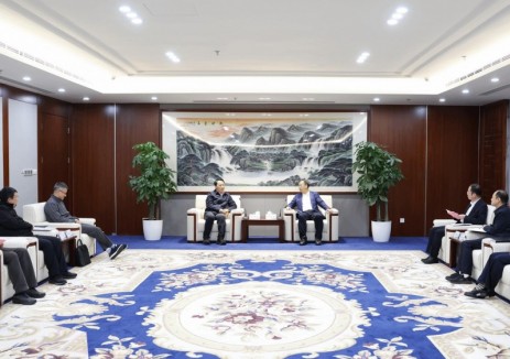 中國(guó)<em>電氣裝備</em>閆華鋒會(huì)見國(guó)家電網(wǎng)公司科技創(chuàng)新部主任孫華東