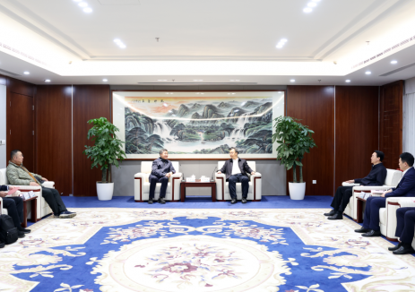 中國(guó)<em>電氣裝備</em>閆華鋒會(huì)見中國(guó)電力政研會(huì)常務(wù)副會(huì)長(zhǎng)王彥亮