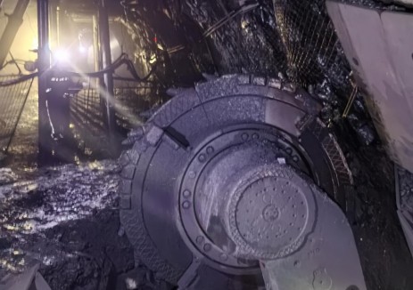 中國煤科天瑪智控攻克66°世界級開采難題 實現(xiàn)急傾斜煤層智能開采