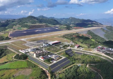 云南省首個機場<em>集中式光伏</em>項目投產(chǎn)發(fā)電