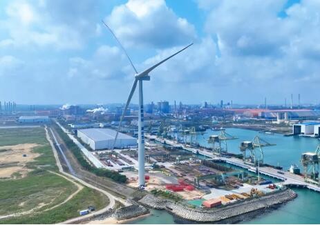 華潤電力湛江經開區東山分散式風電場項目2號風機成功并網