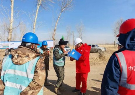 <em>吉林油田</em>45萬千瓦風(fēng)光發(fā)電項目“進(jìn)度條”再刷新！