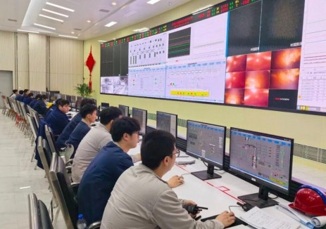 <em>湖北能源</em>江陵電廠二期擴建（2×660兆瓦）項目2號鍋爐點火一次成功