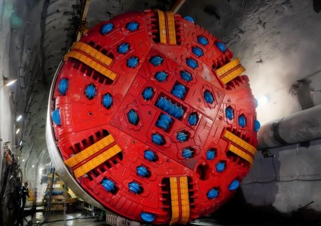 陜煤集團(tuán)小保當(dāng)?shù)V業(yè)：TBM盾構(gòu)機(jī)掘進(jìn)進(jìn)尺實(shí)現(xiàn)新突破