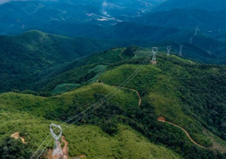 我國首個<em>500千伏</em>跨境交流聯(lián)網(wǎng)工程投產(chǎn)
