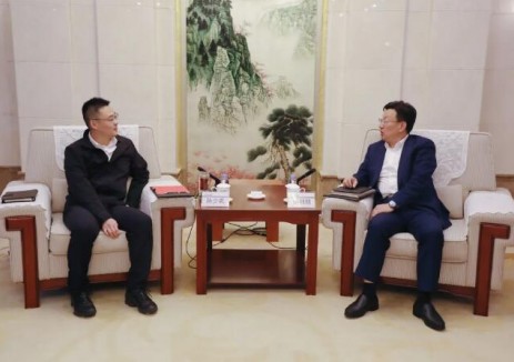 助力<em>新能源產(chǎn)業(yè)</em>發(fā)展！中節(jié)能風(fēng)電公司董事長姜利凱與河北張家口市懷安縣政府縣長孫少凱舉行工作會談
