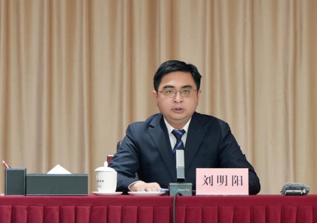 國家能源局電力司副司長劉明陽：加快建設(shè)全國統(tǒng)一<em>電力市場</em>體系 支撐年均新增2億千瓦以上新能源合理消納需求