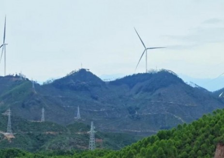 廣西來(lái)賓市武宣東鄉(xiāng)風(fēng)電場(chǎng)第二批風(fēng)機(jī)成功并網(wǎng)