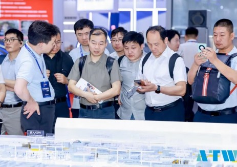 <em>奧特維</em>動力+儲能全棧解決方案，樹立行業(yè)智造新標桿