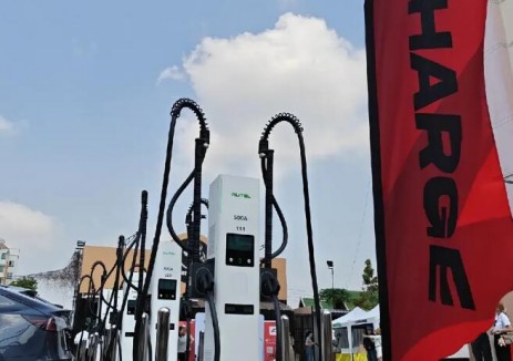 10分鐘充滿700+公里！ 道通科技780A大電流<em>液冷超充</em>落地泰國