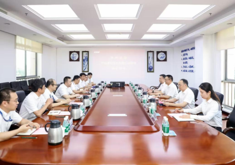 华电湖北公司董事长、党委书记王志浩拜访中船重工七一七研究所党委书记、副所长肖乾