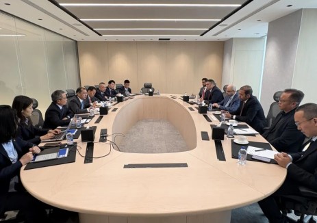 围绕绿色低碳技术等领域交流！乔旭斌会见阿布扎比国家石油公司（ADNOC）集团首席商务与本土价值官奥马尔·阿卜杜拉·阿尔·努埃米