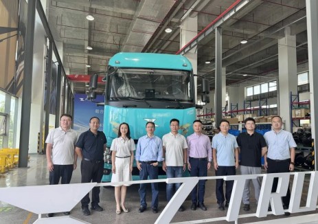 载合卡车携手捷氢科技发布全新氢电重卡 双方达成战略合作共推氢能重卡普及
