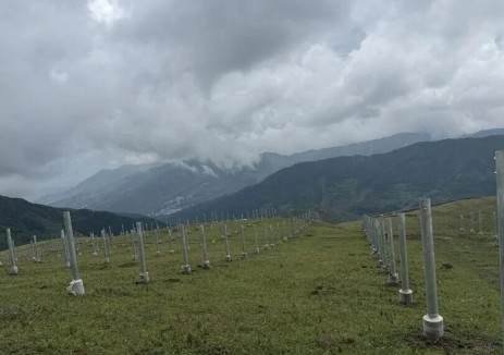 毛坝子光伏发电项目：720全景加持！山地光伏建设开启智能管控新模式