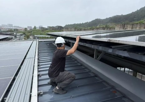 烈日下的“追光者” 丨鏖战高温，新能源投发全力守护企业用电无忧