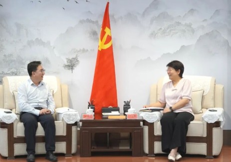 华润集团驻宁夏首席代表、华润电力宁夏公司负责人任亚虎拜会吴忠市委书记门立群