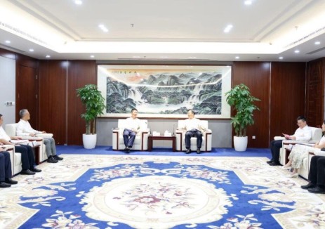 中国电气装备党委副书记、总经理闫华锋会见英大集团、英大股份董事长、党委书记，英大人寿董事长俞华军