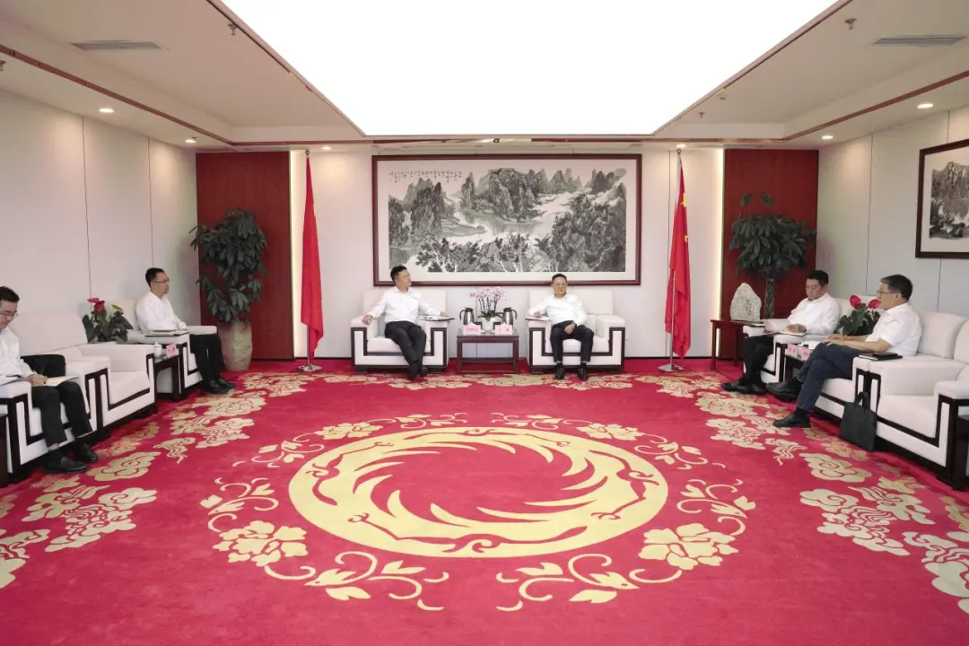 四川能源发展集团与雅砻江公司深化合作，共促水风光一体化基地建设运营
