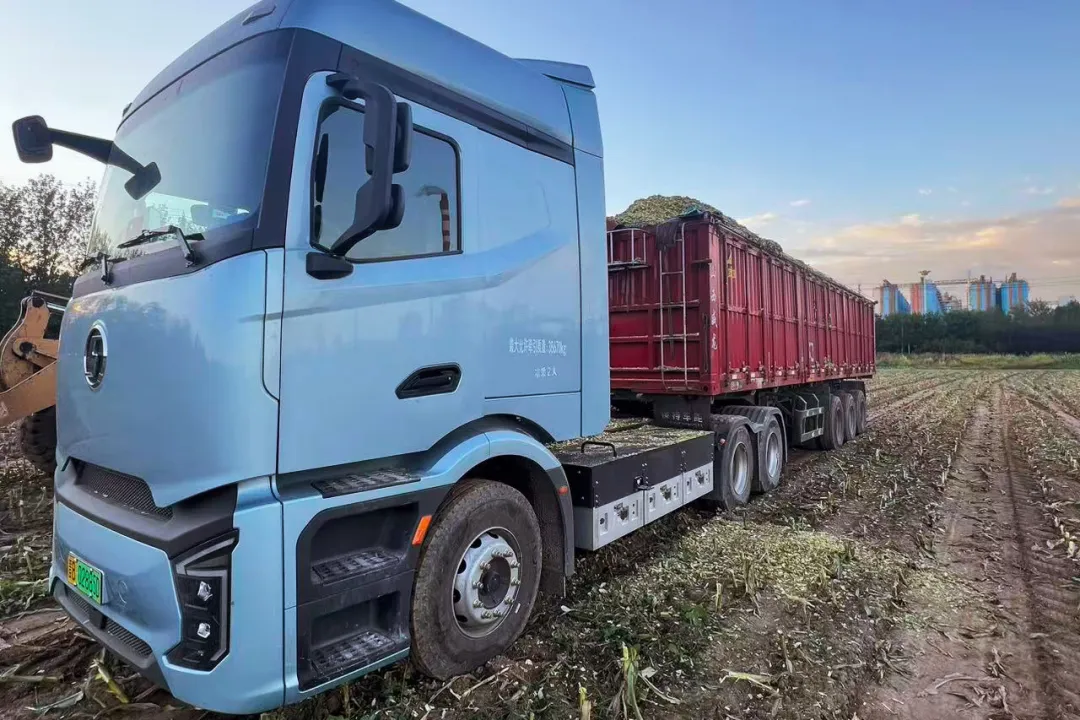 可换可充双模式，犀重X-Truck破解中长途零碳运输补能难题