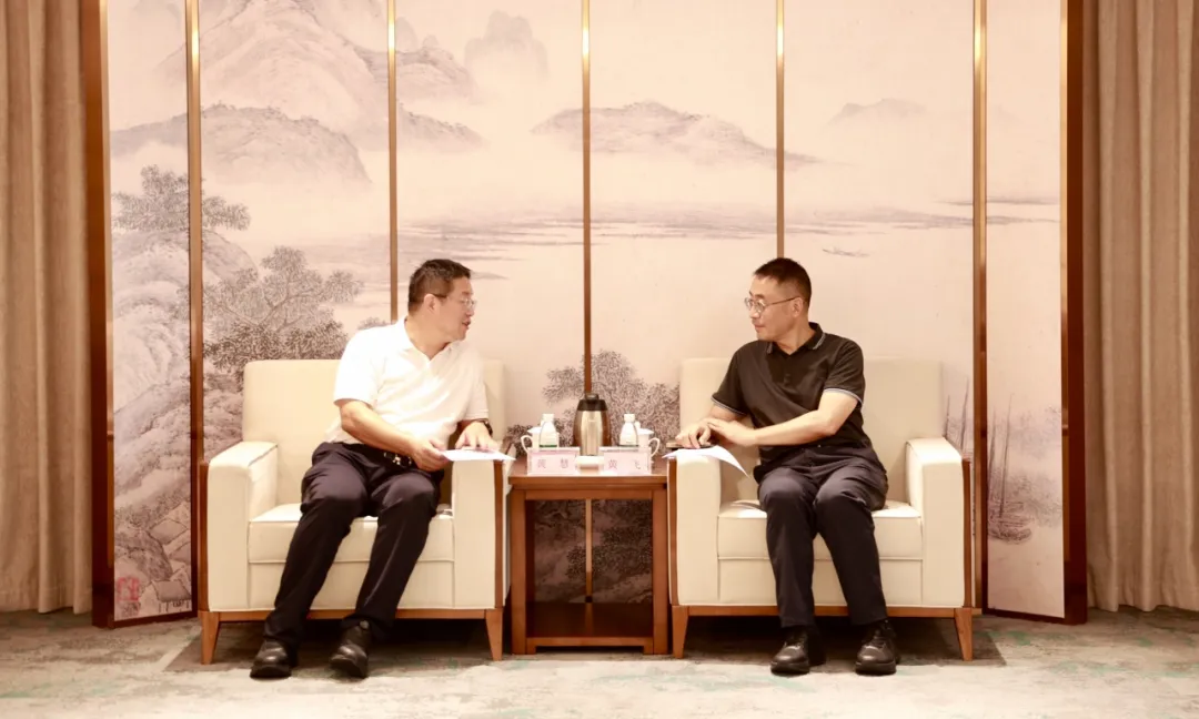 京能国际与国电投四川公司举行会谈