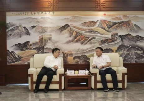 中国能建天津院党委书记、董事长徐剑与中国能建投资公司党委书记、董事长王新平会谈