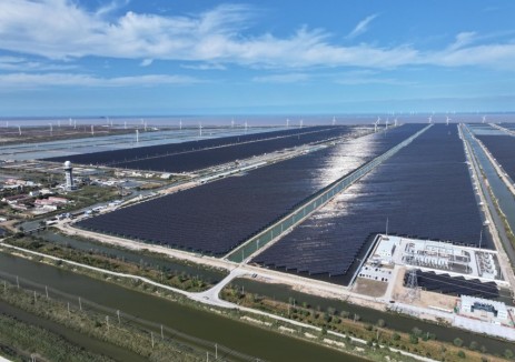 中国能建江苏院总承包的420兆瓦渔光互补光伏发电项目并网