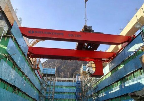 新疆巴州察汗乌苏生态电站50吨双梁桥式起重机安装完成