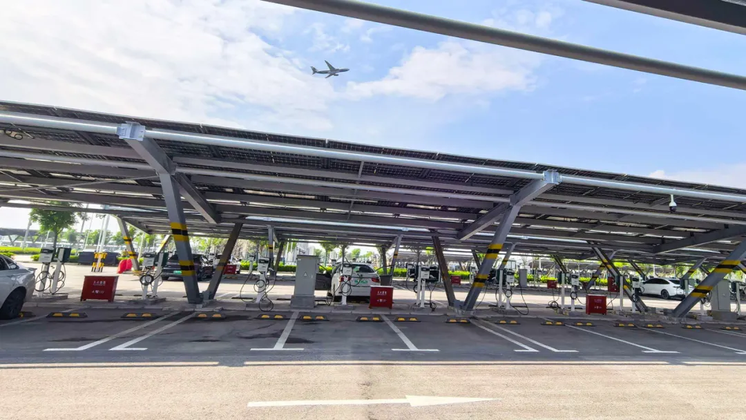 航空枢纽补能：金冠股份助力国网打造西安机场T5网约车充电场站