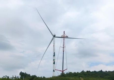 贵州思南县大坝场二期风电场项目全部风机吊装完成